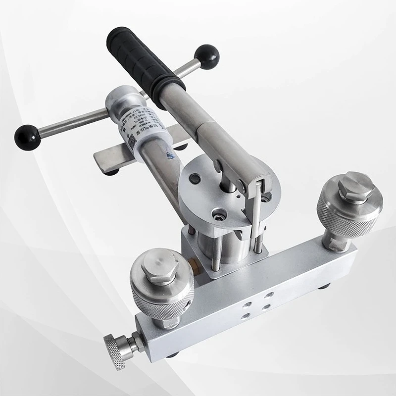 

Таблица давления манометра, ручной калибратор, насос давления газа