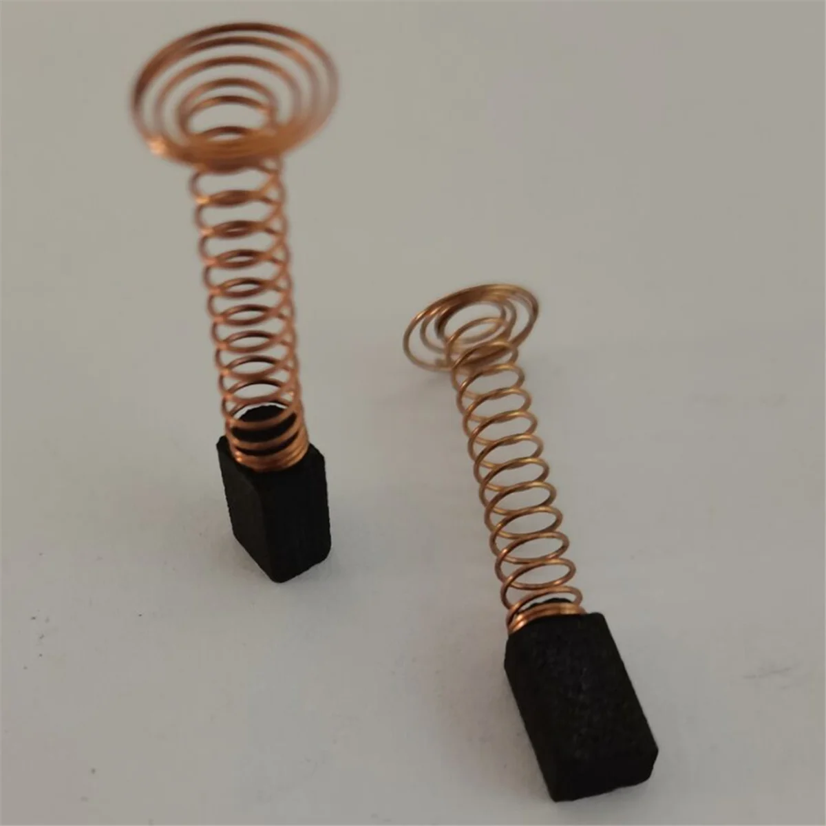 10ชิ้นแปรงคาร์บอนสำหรับ dremel 4000 90930-04 2615298790 595 395 300 6000 300 215 100 217