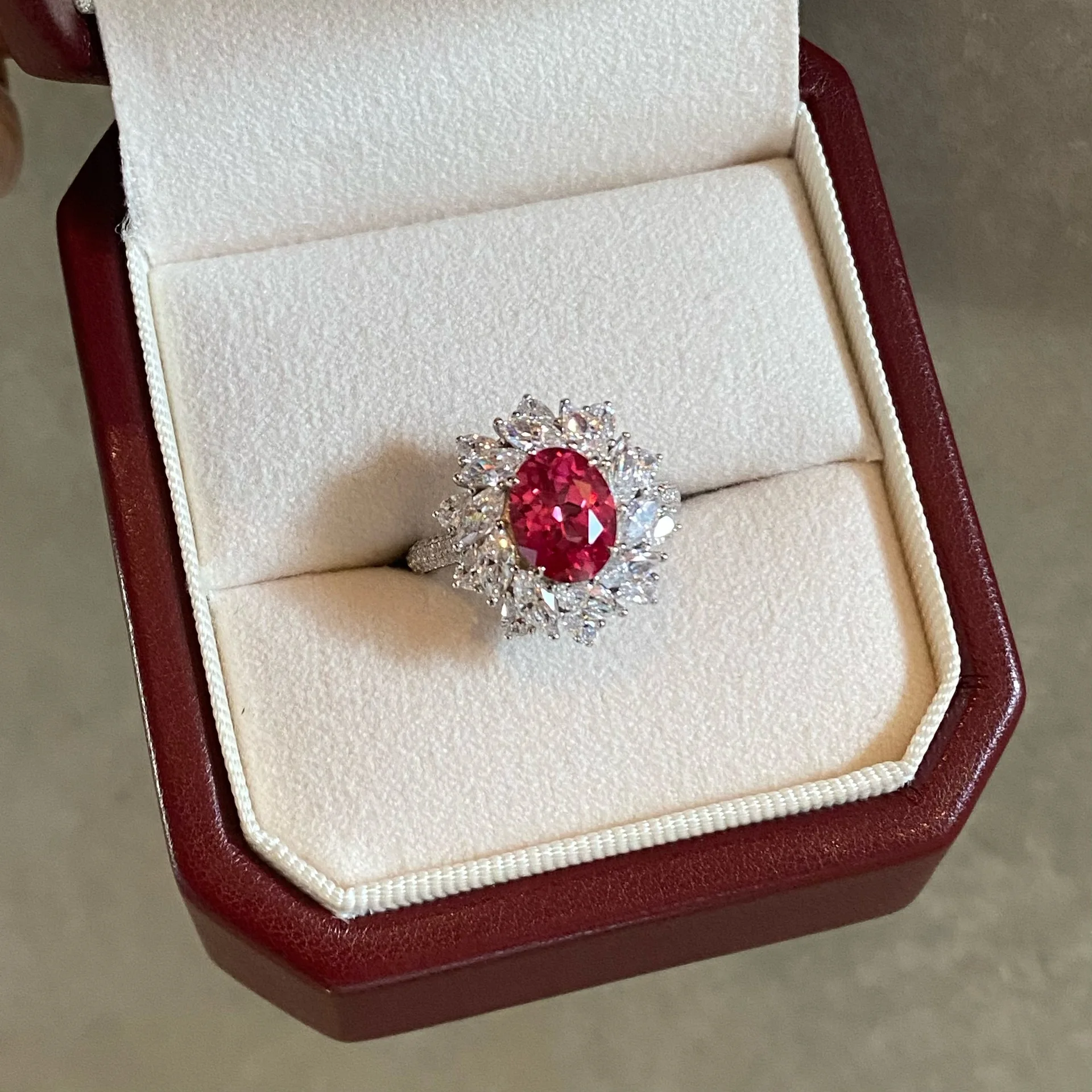 

Fine Craft Lotus Luxury Classic Ring For Women 2ct Moissanite PT950 Platinum | Firm inlay,durable PT950 platinum structure