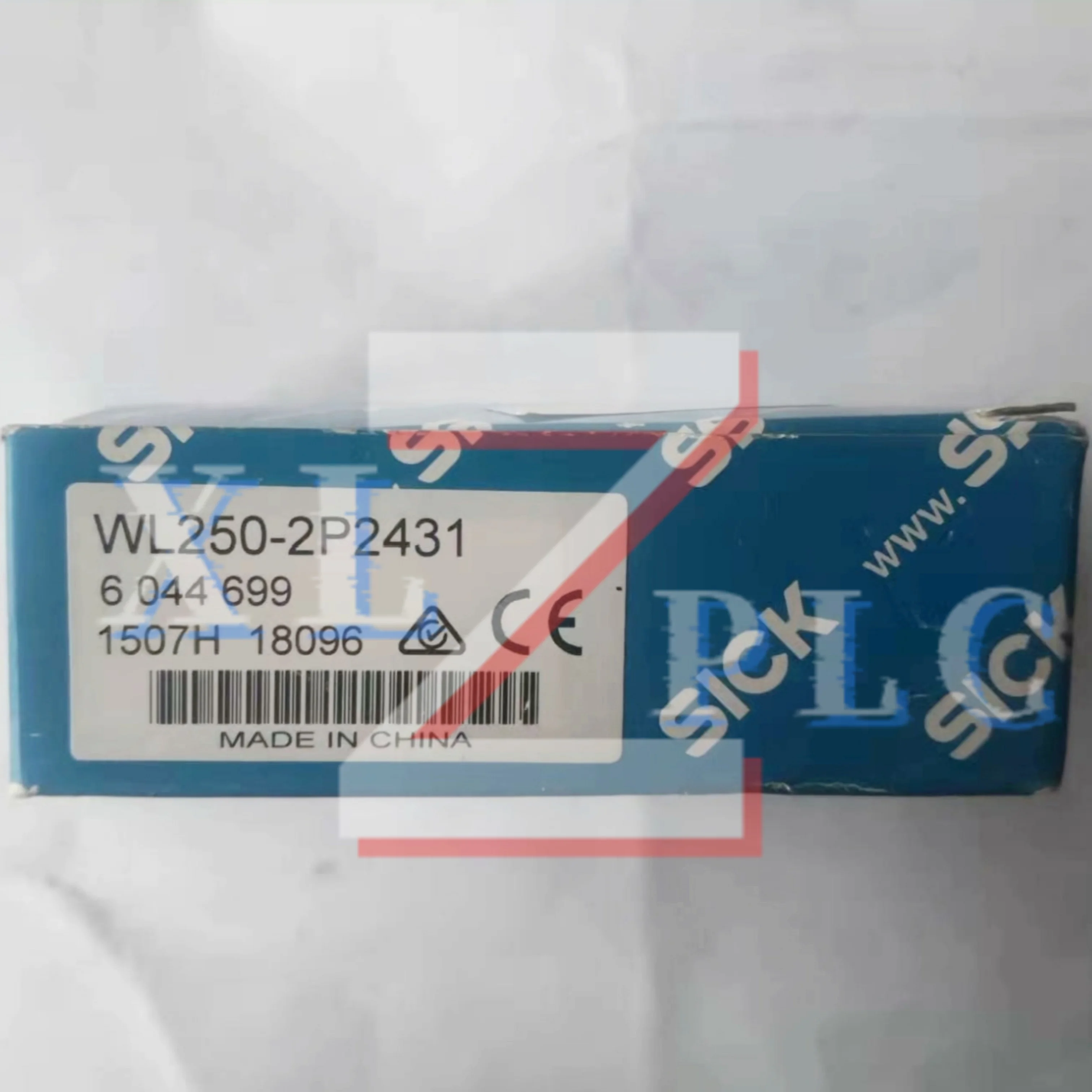 nuovo in scatola Interruttore sensore fotoelettrico WL250-2P2431