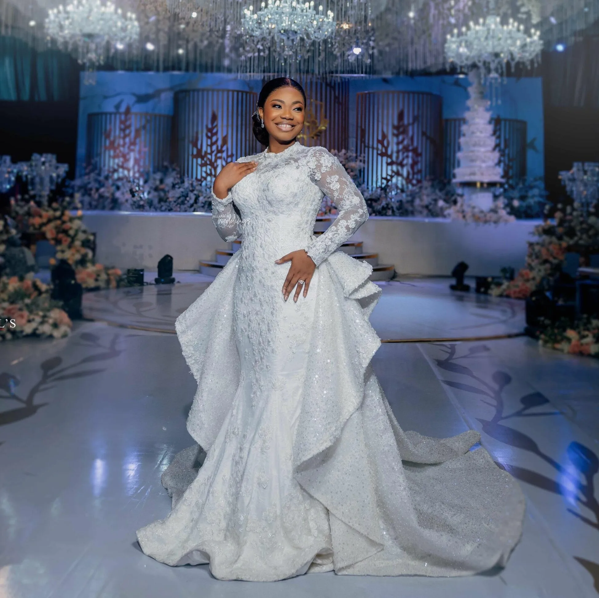 

Aso Ebi Mermaid Wedding Dresses with Detachable Train O Neck Long Sleeve Lace Appliques Sequined Bridal Gowns Vestidos De Noiva