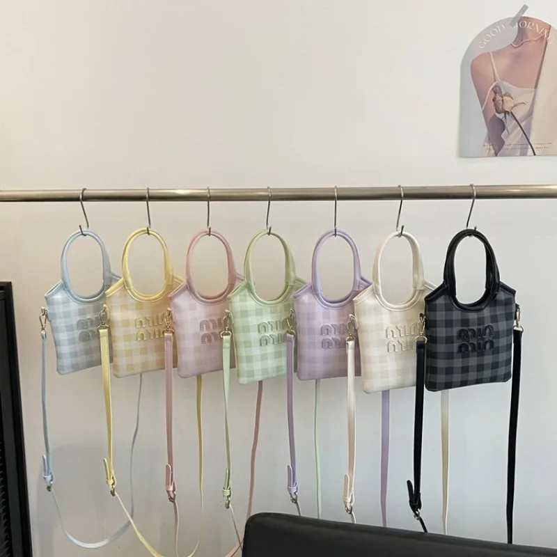 

Famous Designer Elegant Leather Women's Handbag Luxury Brand Trendy Classic Sleek Style Vintage Commuter Daily Use Bag​