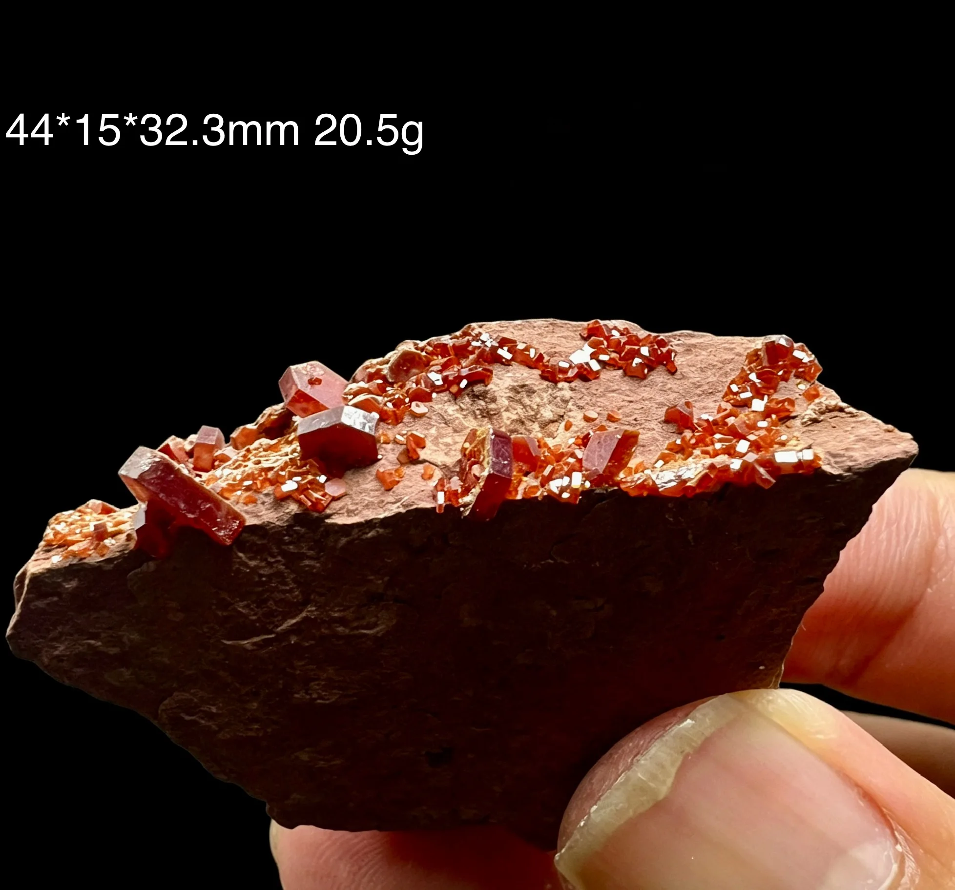 Natural rare Moroccan vanadium-lead ore coexisting mineral raw stone crystal specimen for appreciation, collection and display.