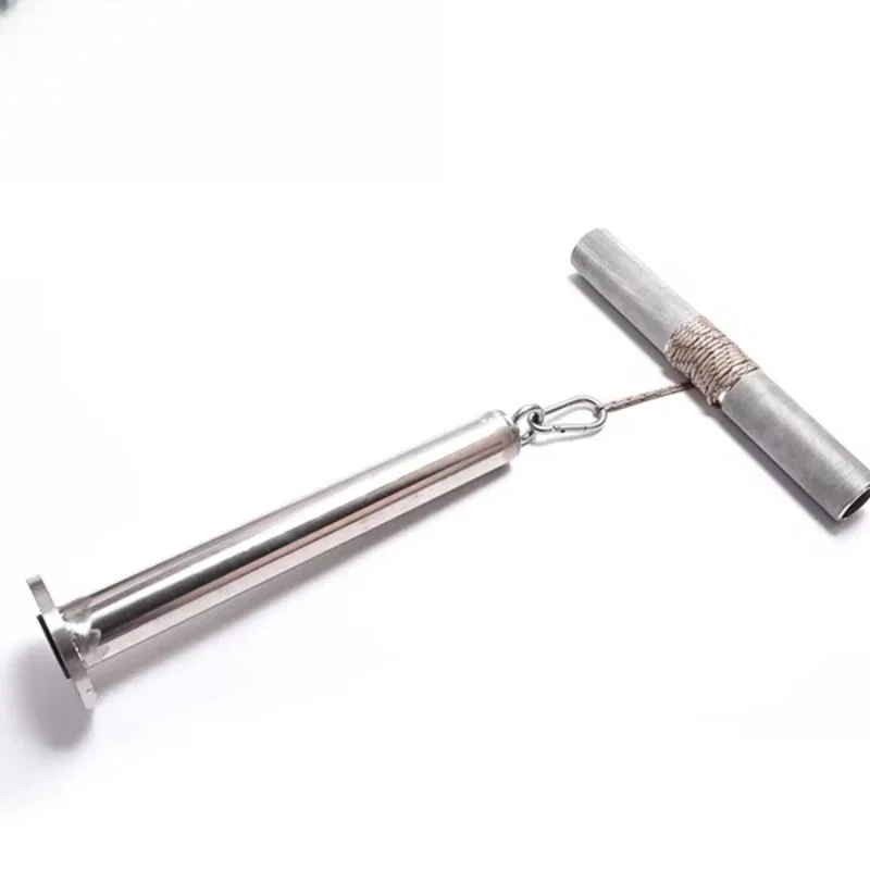 

Hanging ropes and climbing buckles