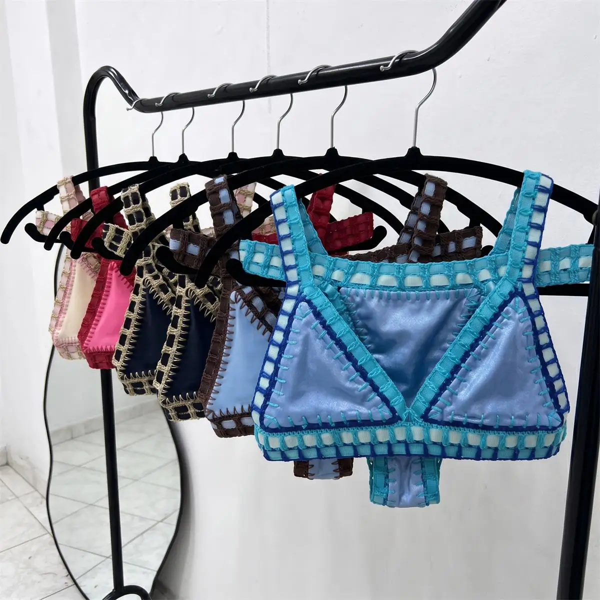 Gehäkeltes Bikini-Set 2026 Neuer Badeanzug Damen Bademode Patchwork Schwimmanzug Weiblicher Mikro-Bikini Blauer Biquini Badeanzug Strandkleidung