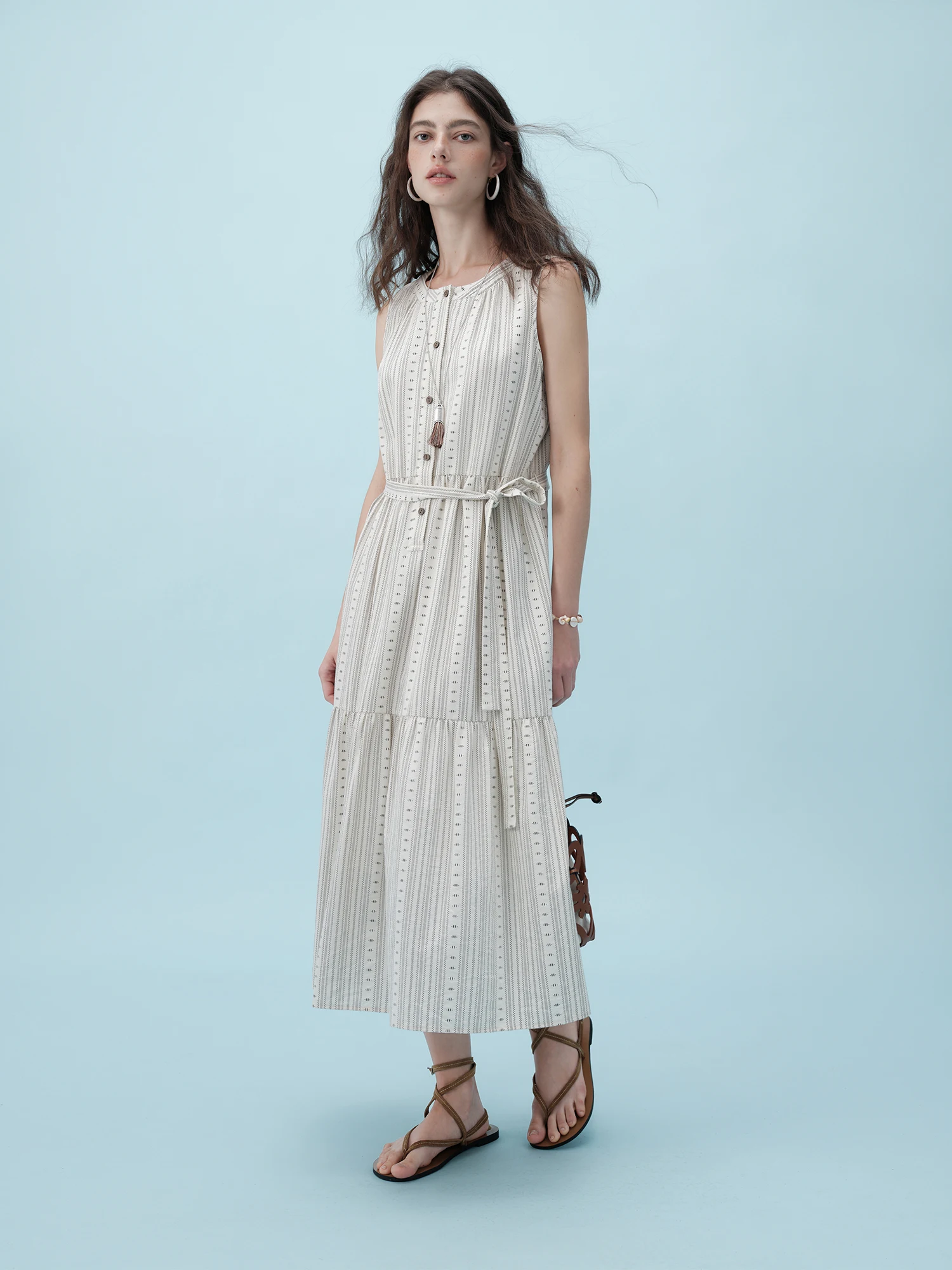 ZIQIAO Petite Bohoสไตล์รีสอร์ทแขนกุด-ผู้หญิงฤดูร้อน 2025 ใหม่มาถึงOคอSlimmingเอวcinching A-Line 25ZQ92270