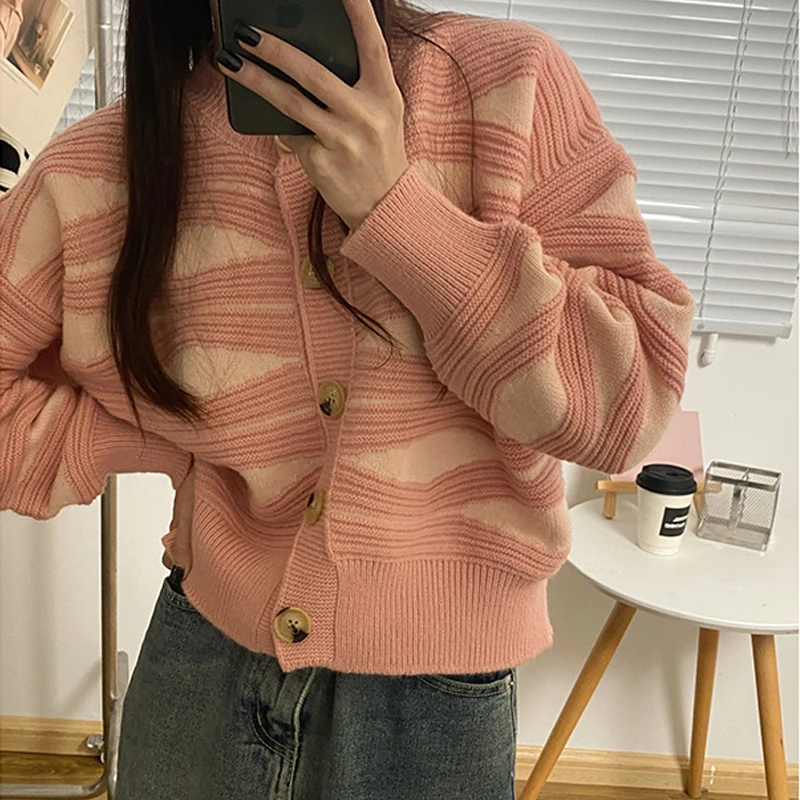 

Casual O-neck Stripe Cardigan Sweater Women Fashion Korean Style Long Sleeve Wavy Coats Autumn Winter Elegant Loose Knitted Top