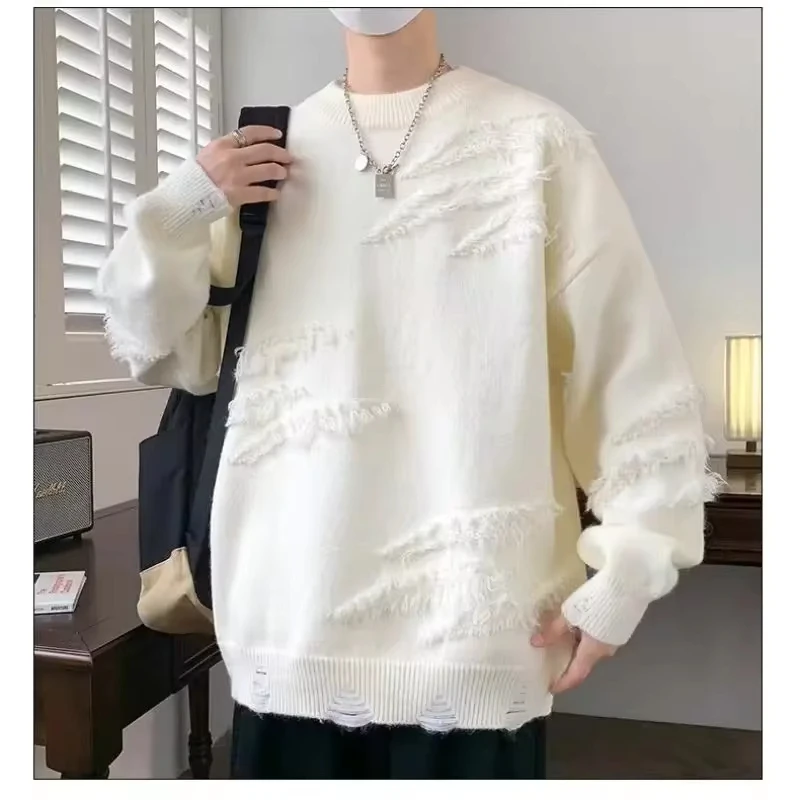Japanese and Korean Style Men Round Neck Pullover Sweater. New Style for Winter. Thickened and Warm. Fashionable Knitted Swea