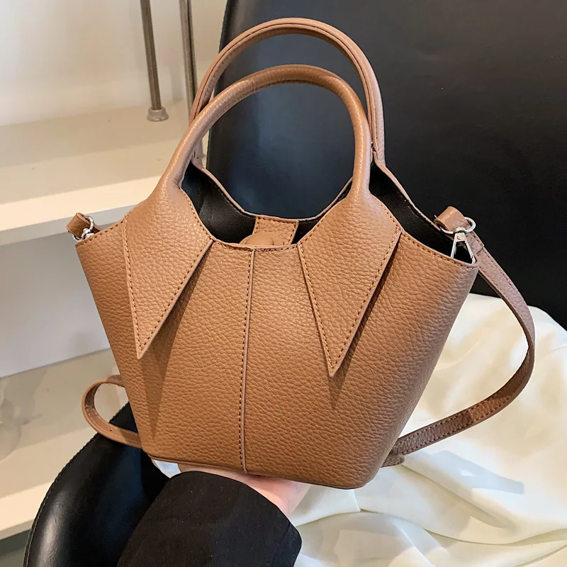 Shoulder Bag PU Leather 2023 New Trend Fashion Women Aesthetic Handbag Black Tote Bag for Women Casual Vacation Travel All-match