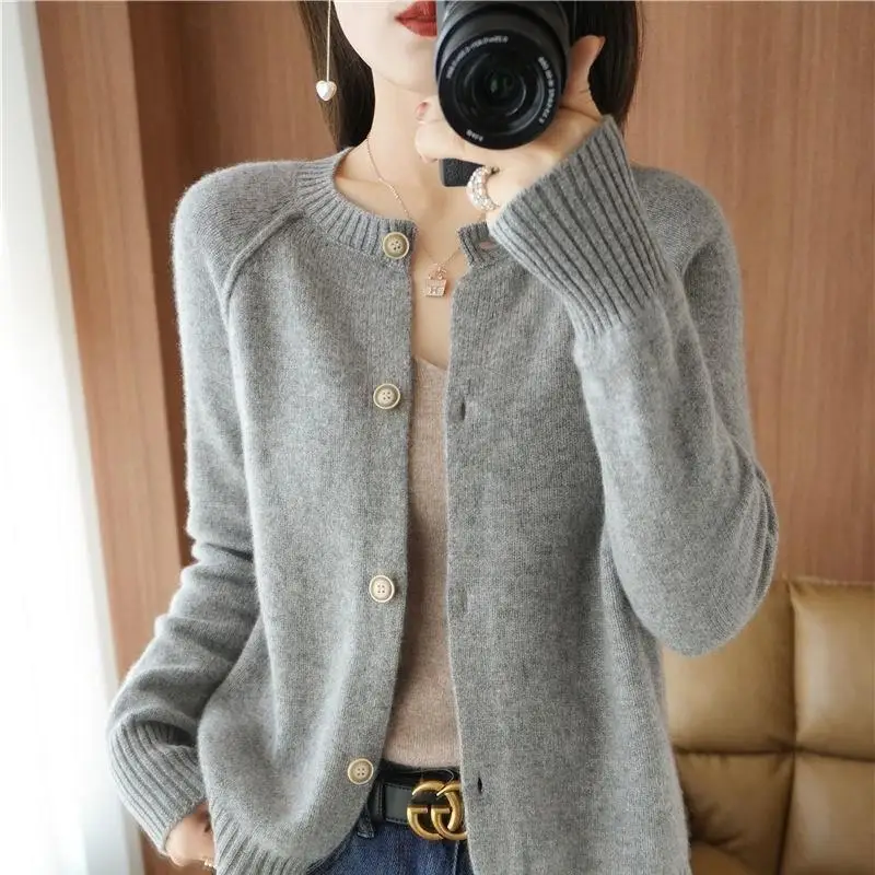 Autumn Winter Women\'s Round Neck Simplicity Knitted Cardigan New Fashion All-match Solid Color Button Sweaters Female Clothing