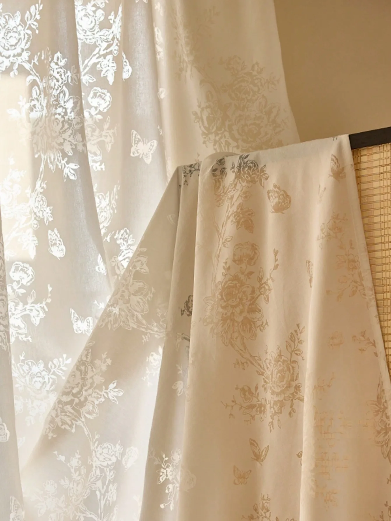 French lace retro antique style rose butterfly print living room balcony dining room white gauze curtain