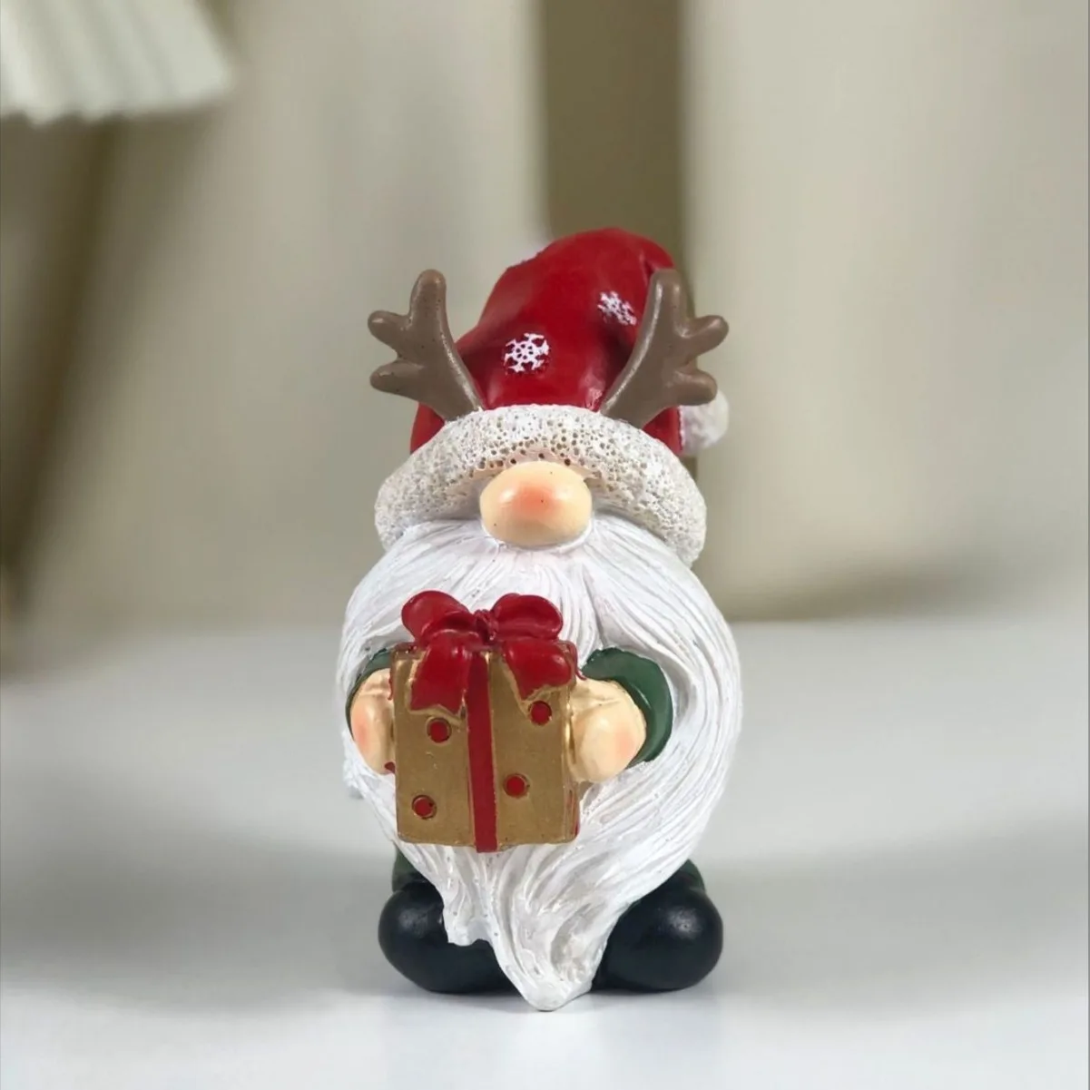 Kerstvakantie Bureaudecoratie met Cadeaus, Kerstbomen, Kerstman, Harsenambachten, Decoraties voor Slaapkamer en Woonkamer