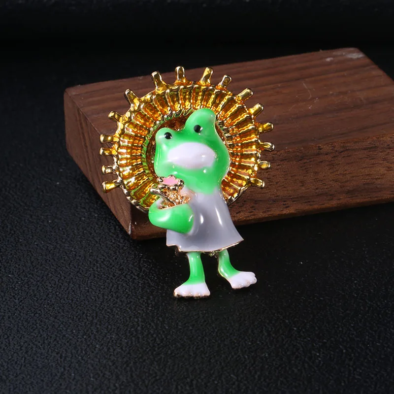 Frog series oil dripping electroplated brooch alloy clothing brooch wholesaleH0012+C188-A