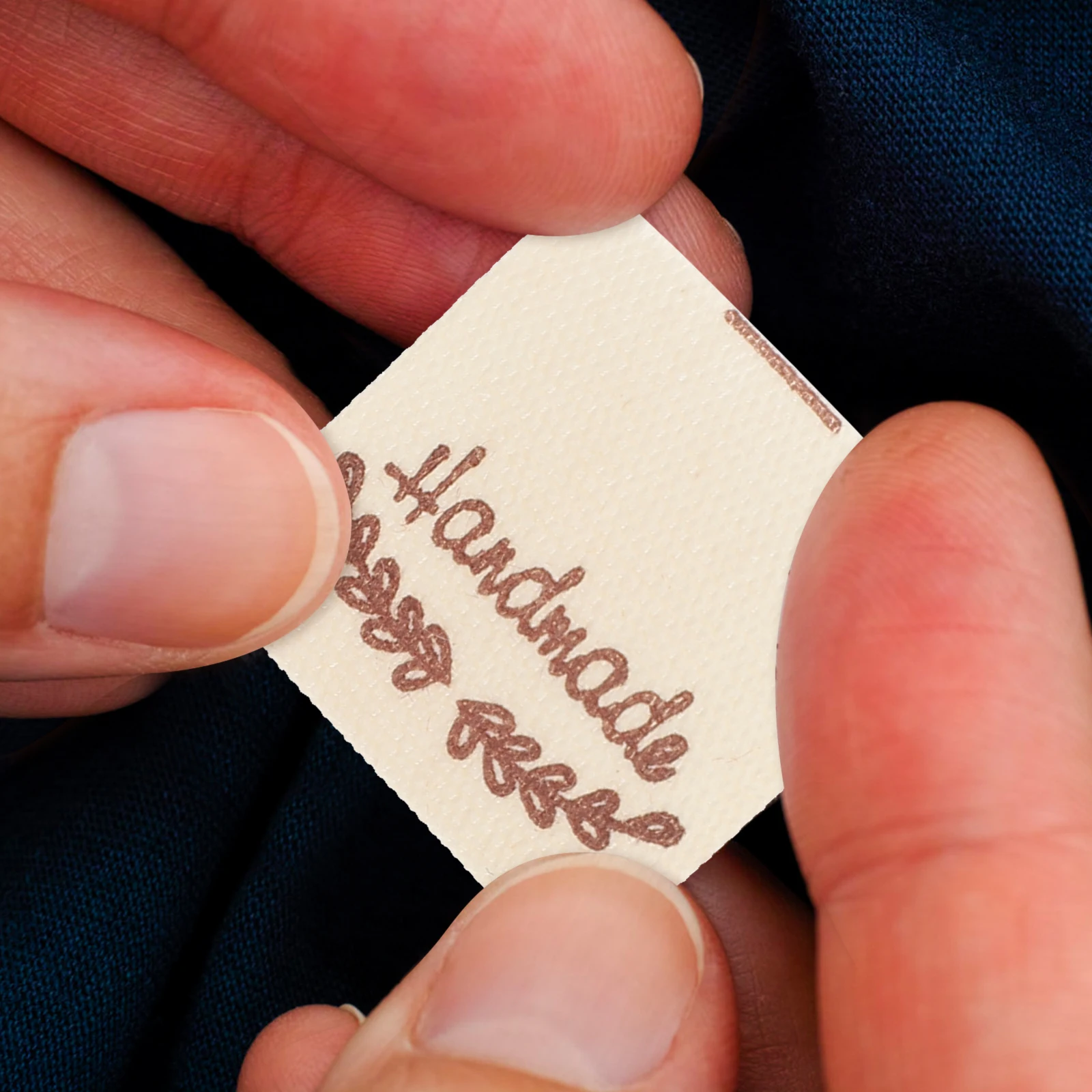 

100pcs Love Fabric Labels Handmade Cotton Tags for Sewing Crafts Quilt Embroidery Vintage Style Decorative Clothing