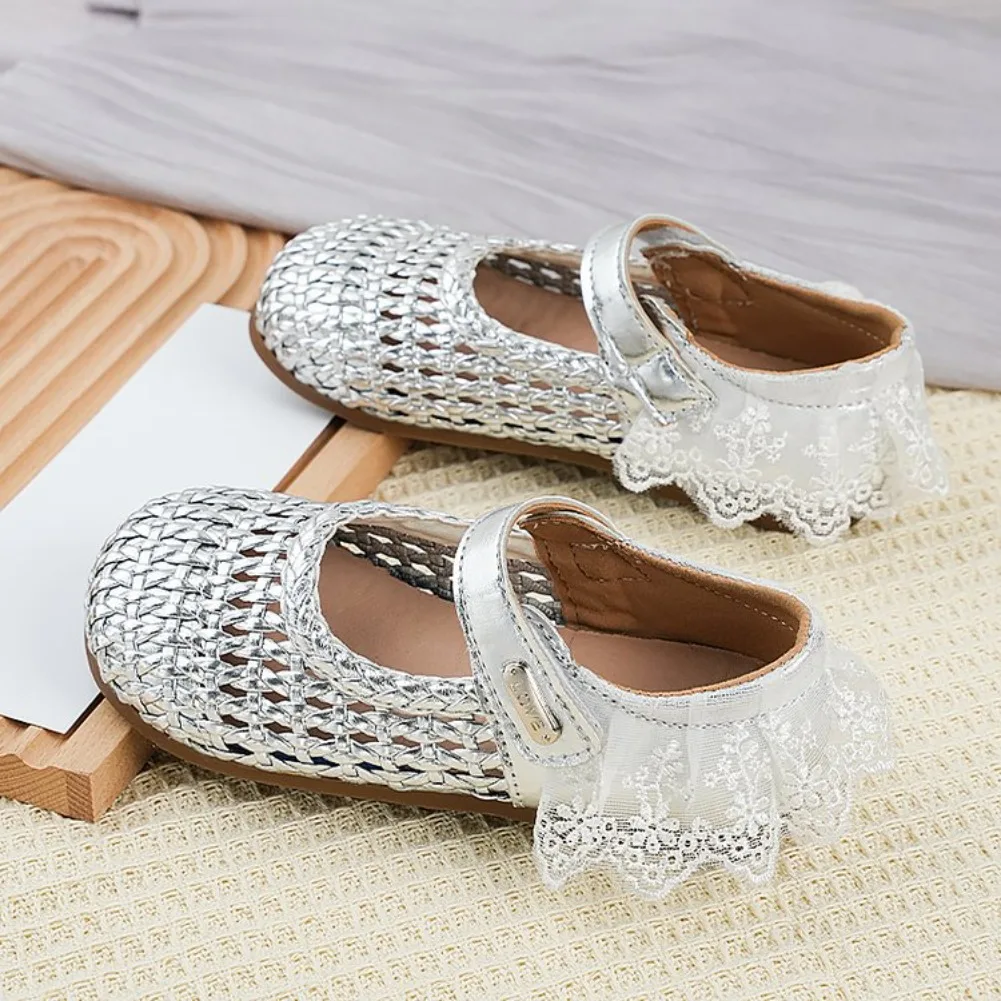 

Toddler Girls Mary Jane Shoes Breathable Openwork Flats Lace Trim Adjustable Strap Princess Shoes for Party Wedding Casual Wear