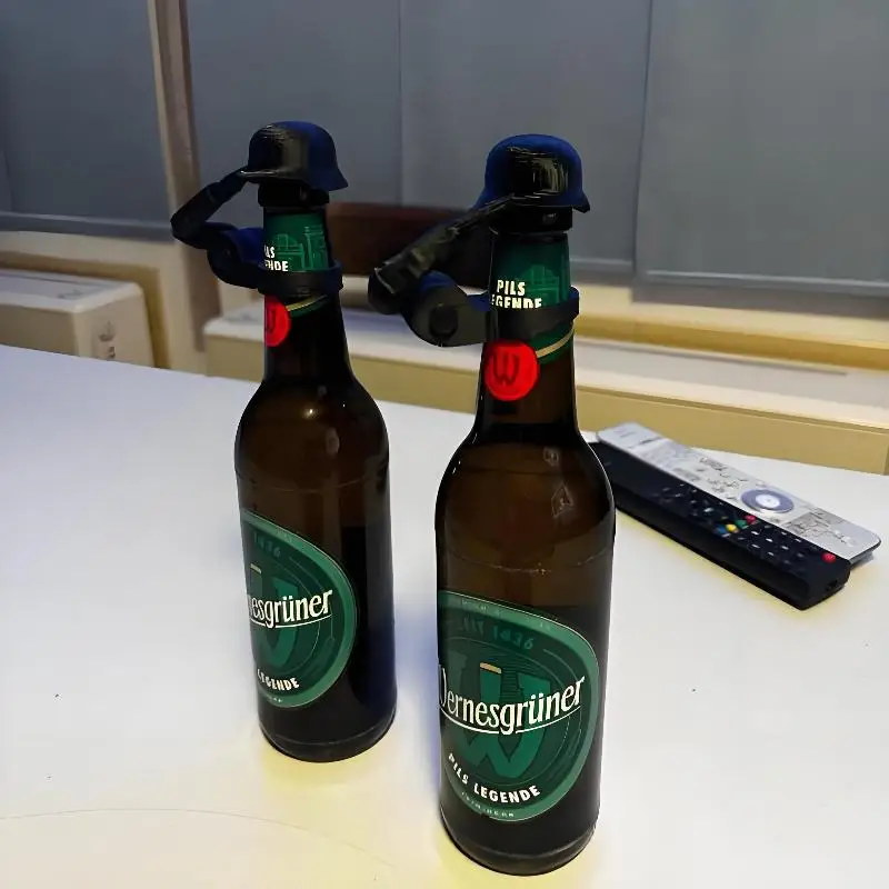 Helmet Craft Beer Bottle Caps Soldier Salute Beer Bottle Few Repeats No Dents Huge Variety Of Assorted Caps