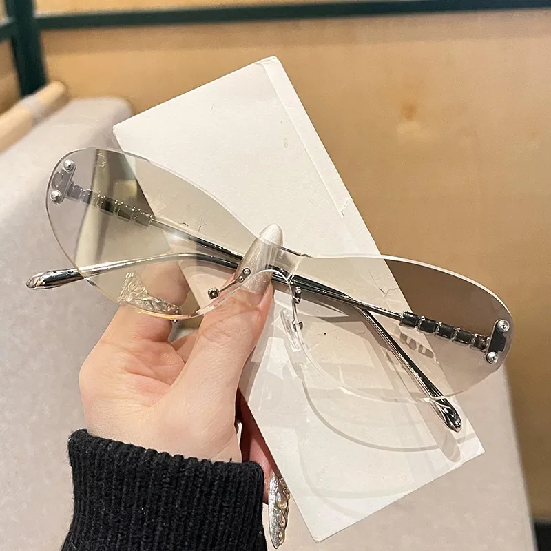 

y2k Брендовые дизайнерские роскошные солнцезащитные очки без оправы для женщин и мужчин 2025 Новые винтажные солнцезащитные очки в стиле панк Популярные металлические цельные солнцезащитные очки UV400