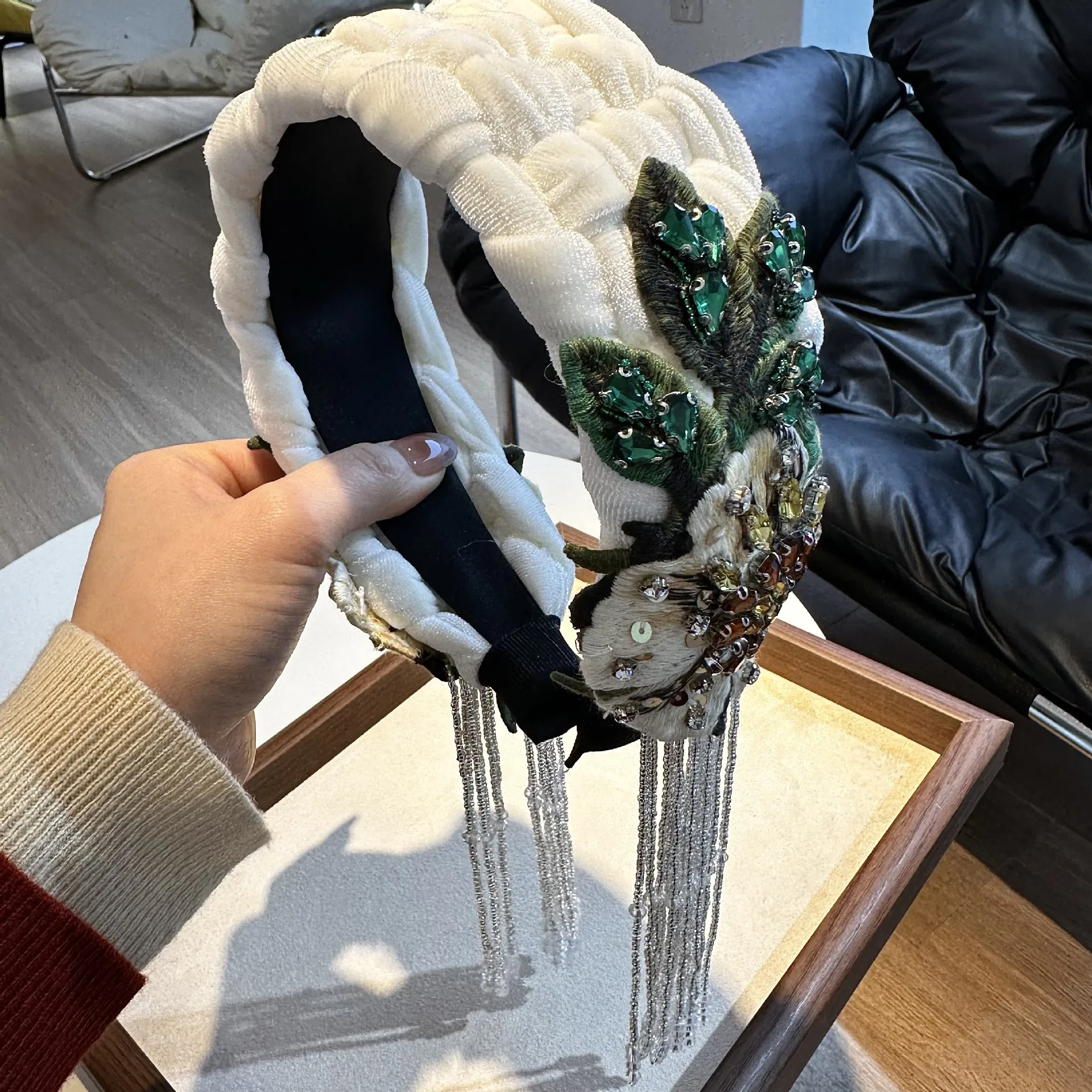 

Black White Velvet Baroque Head Hoop Band Crystal Hairbands for Women Luxury Rhinestone Beaded Tassel Palace Headbands Jewelry