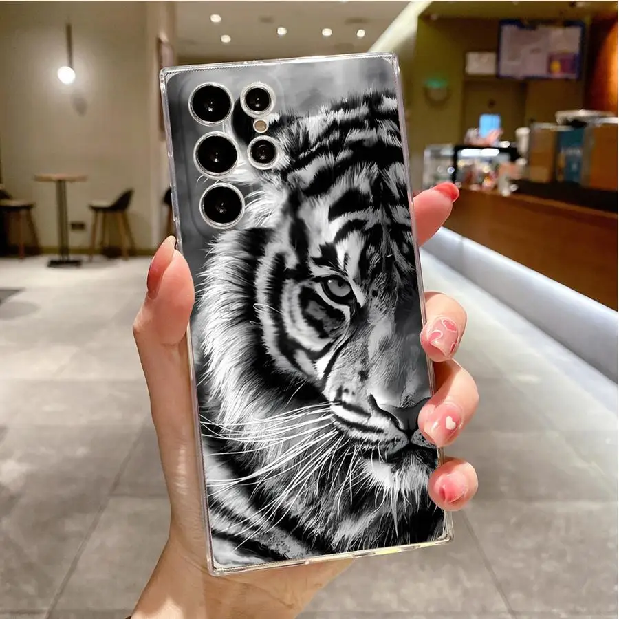 サムスン Galaxy S24 FE S20 S10 Plus S21 Note 10 20 Ultra S23 S25 Ultra S22用 タイガーライオンケース クリアカバー