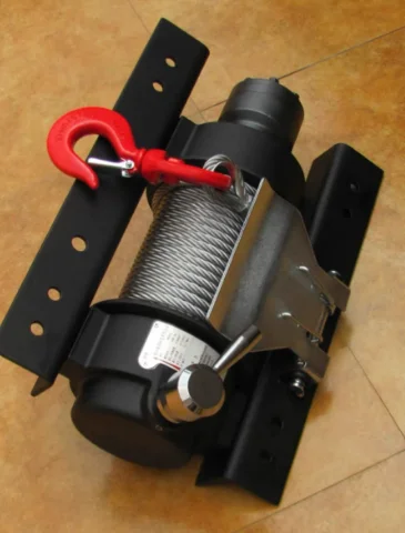 Factory self-sale one piece wholesale price wrecker trailer 4 tons hydraulic winch, flatbed winch assembly