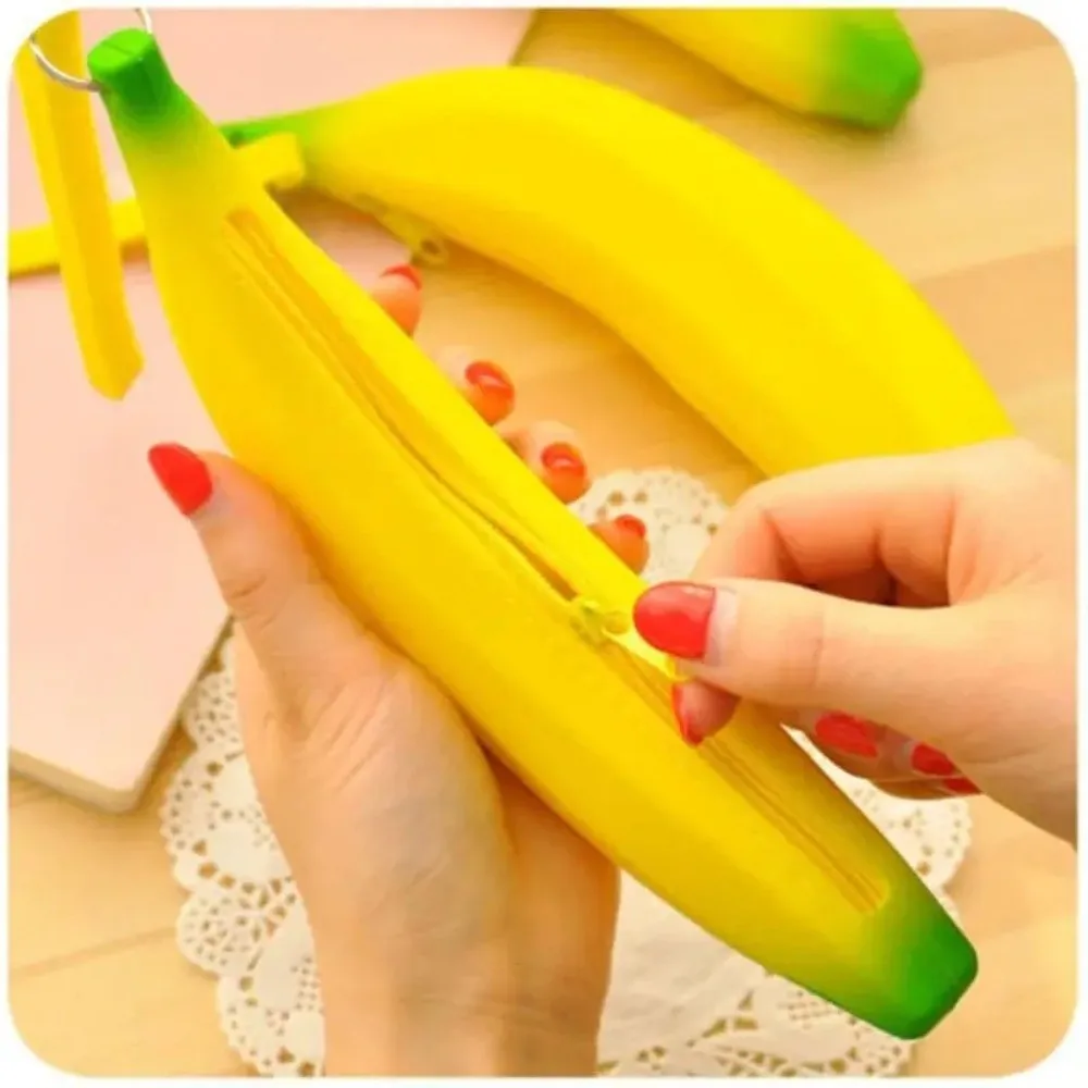 New Silicone Banana Coin Purse Multifunctional Portable Makeup Bag Banana Shaped Key Bag