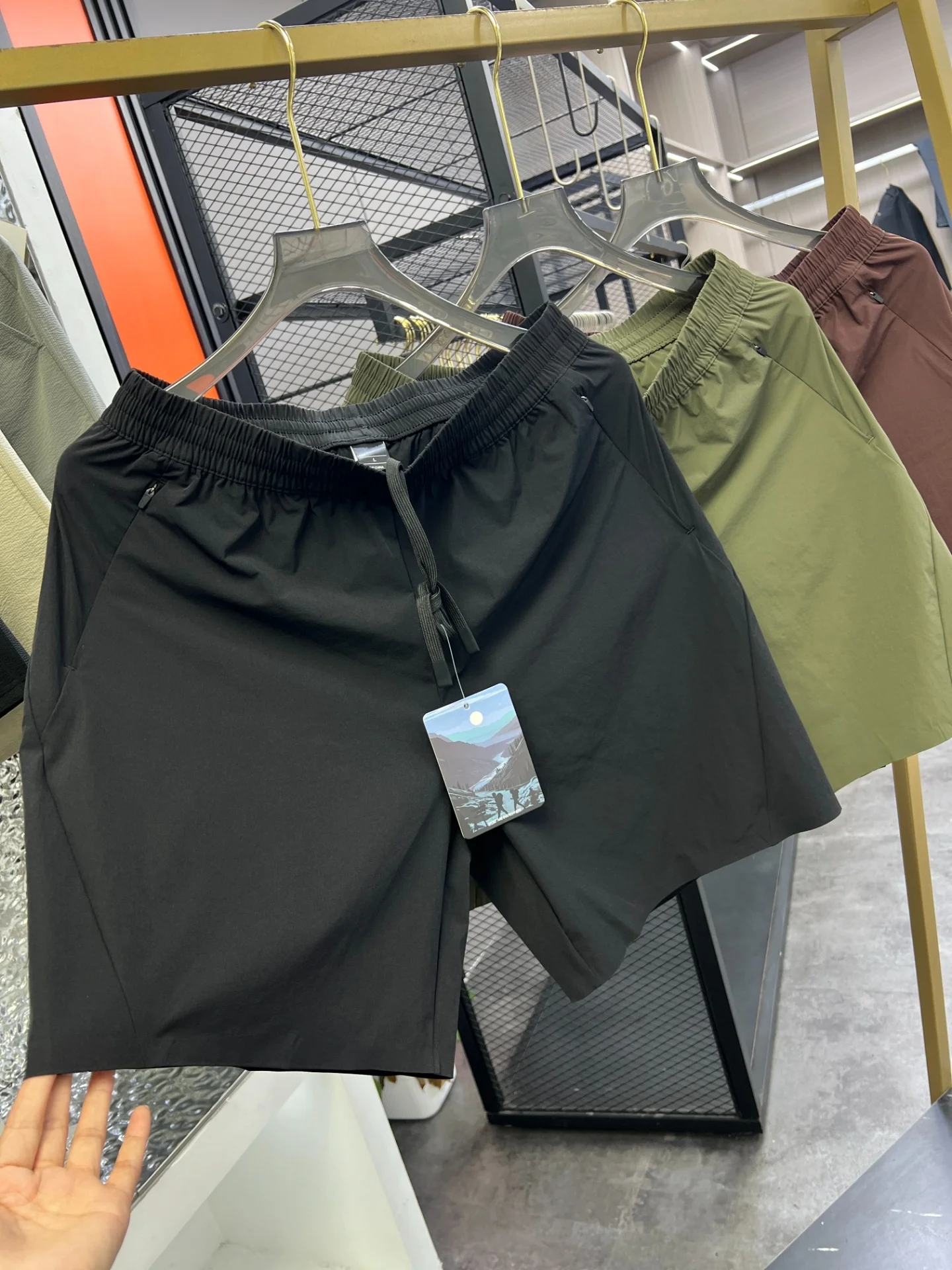 

Outdoor Men's Casual Loose Fit Straight Leg Five-Quarter Pants Breathable Qui Dry Water-Resistant Faionable Summer Trousers