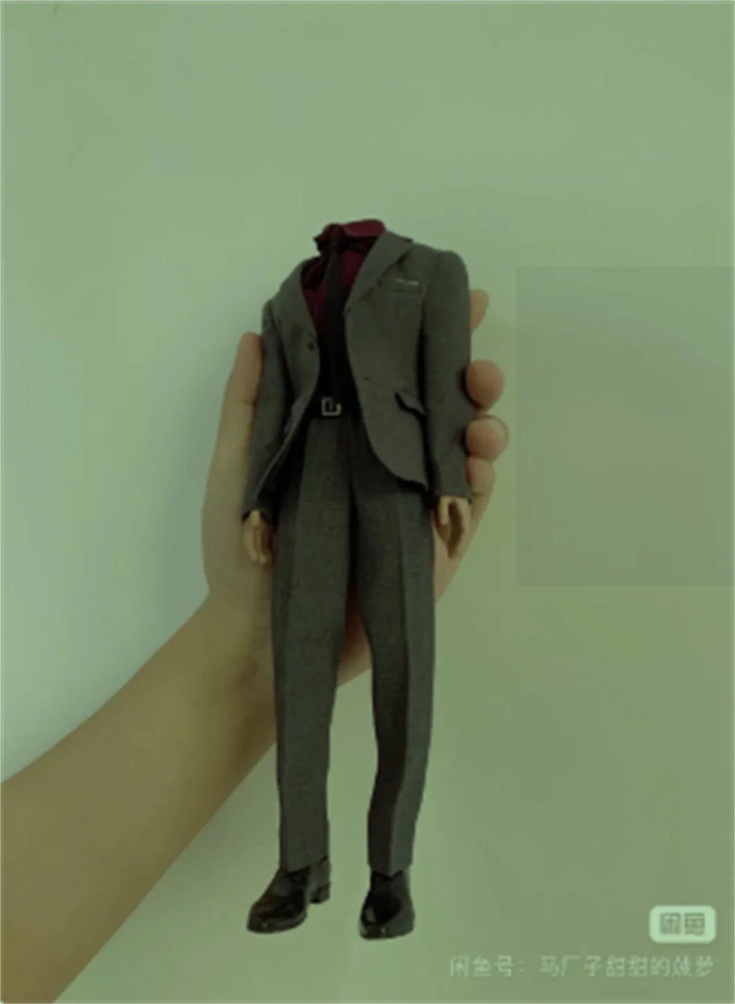 

Toy Center M20 1/6 Человек-солдат Мужской серый костюм Рубашка Брюки Одежда Подходит для 12-дюймовой экшн-фигурки с узкими плечами At020 BD001 Игрушка для тела