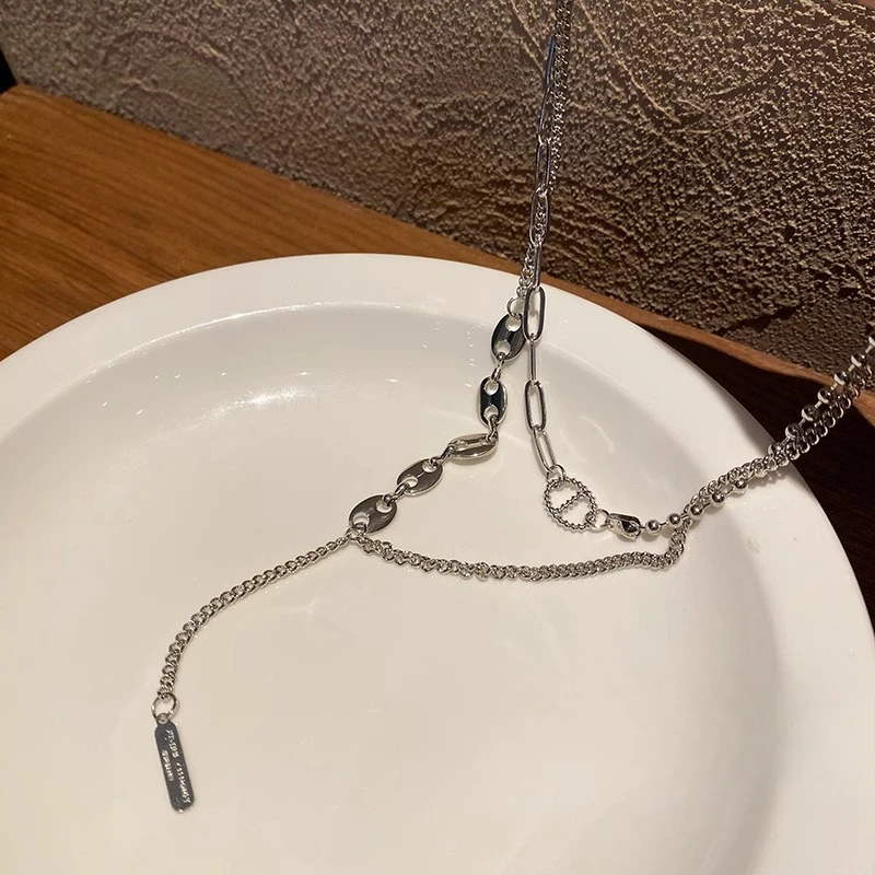 سترة من النوع الثقيل ذات سلسلة شرابة فاخرة وخفيفة الوزن بتصميم نسائي وإكسسوارات سلسلة الترقوة بمزاج بسيط