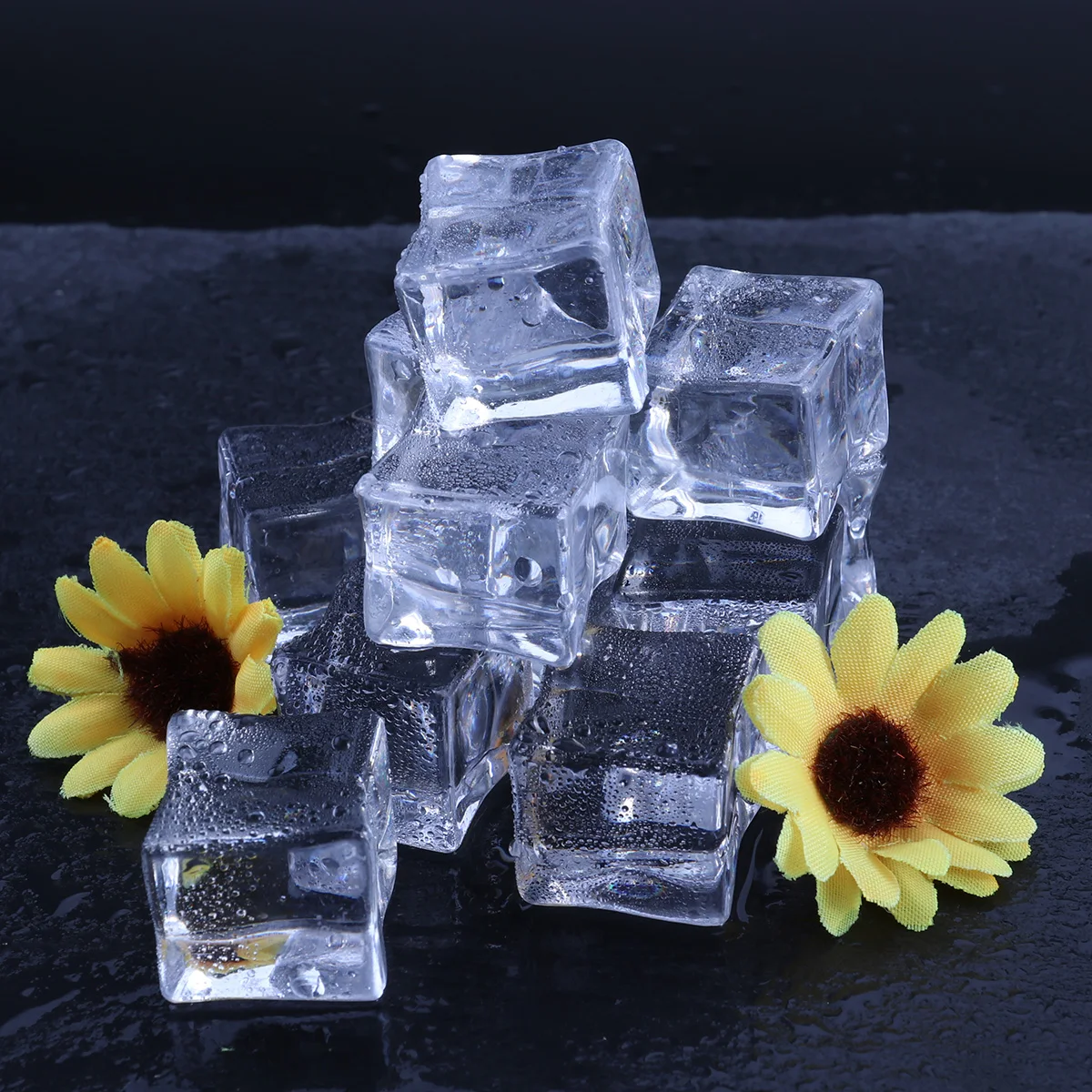 

12 pcs Fake Cubes Acrylic Ice Crystals Decorative Photo Props Party Room Decoration 2.5Cm Glittering Translucent
