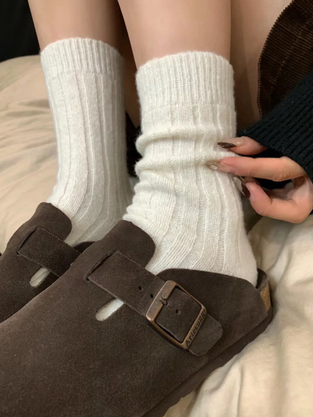 Neue Winter Kaschmir Wolle Frauen Socken Casual Japanische Mode Einfarbig Dicker Lange Socke Mädchen Thermische Warme Crew Socke – Detail 9