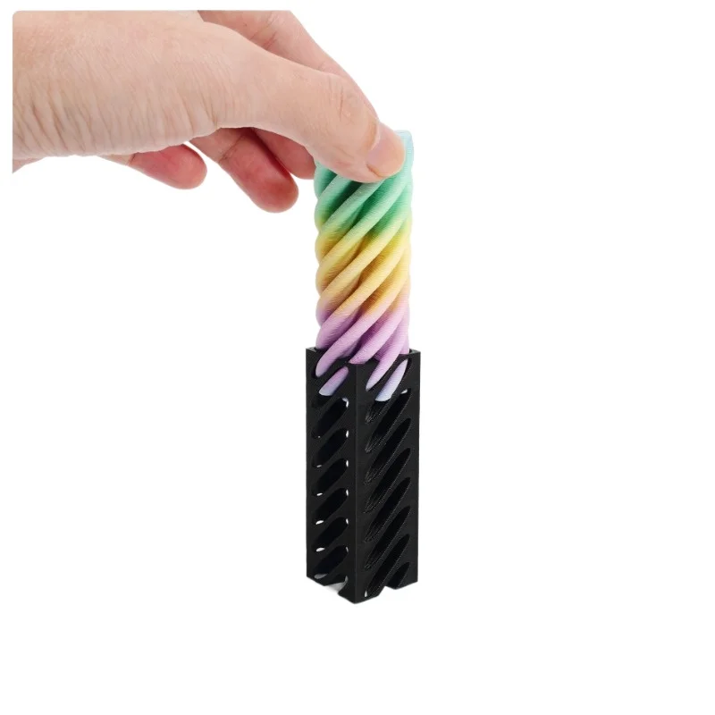 ثلاثية الأبعاد مطبوعة هرم مستحيل تمرير من خلال النحت عمود مربع اللولب المسمار تململ لعبة دوامة مخروط الضغط حلية #3