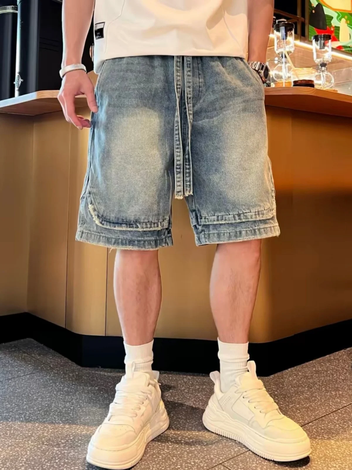 Summer Men's Retro Washed Denim Shorts Five-Quarter Length Casual Loose Fit Breathable Sporty Distressed Cotton Blend