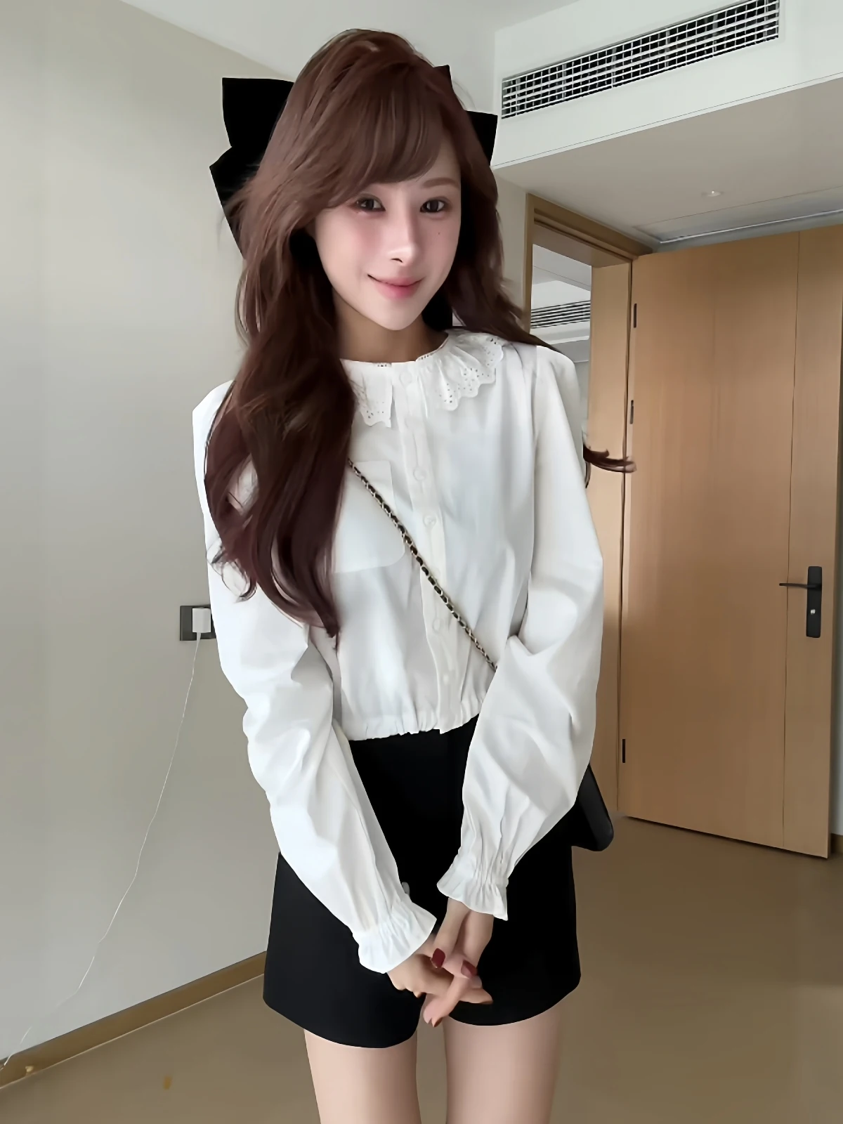 

Женская длинная рубашка в стиле принцессы с кружевной отделкой и коротким рукавом, с круглым вырезом, белая, с цветочным принтом, повседневная модная осенняя блузка