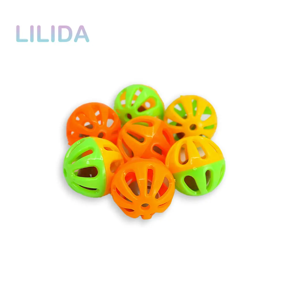 Plastic Squeak Rattle Ball para Pet, Small Bell Balls, Hollow Out Cat Toys, Kitten Sounder, 10 PCs, 30 PCs, 50PCs, 35mm