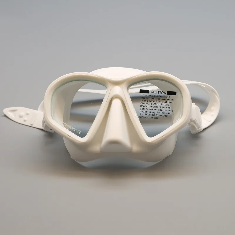 

Low Capacity Free Diving Goggles Equipment Tempered Glass Silicone Mask