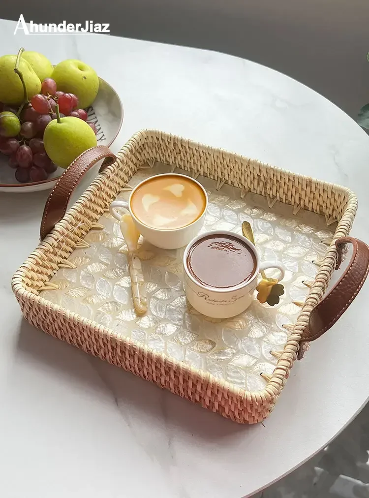 Retro Handmade Rattan Shell Storage Tray Picnic Colorful Fruit Basket with Leather Handle Living Room Tabletop Storage HomeDecor