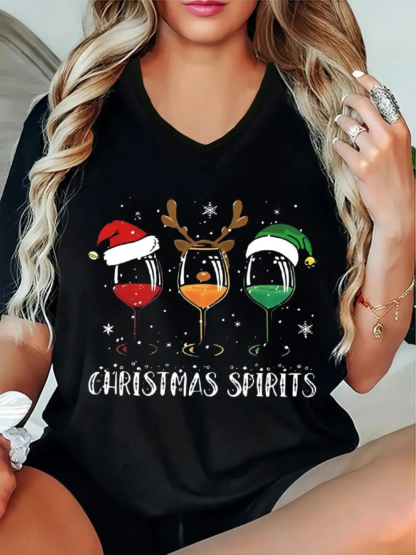 Women's Christmas Wine Glass Pattern T-Shirt - Loose V-Neck Casual Top, Holiday Design, 95% Polyester + 5% El
