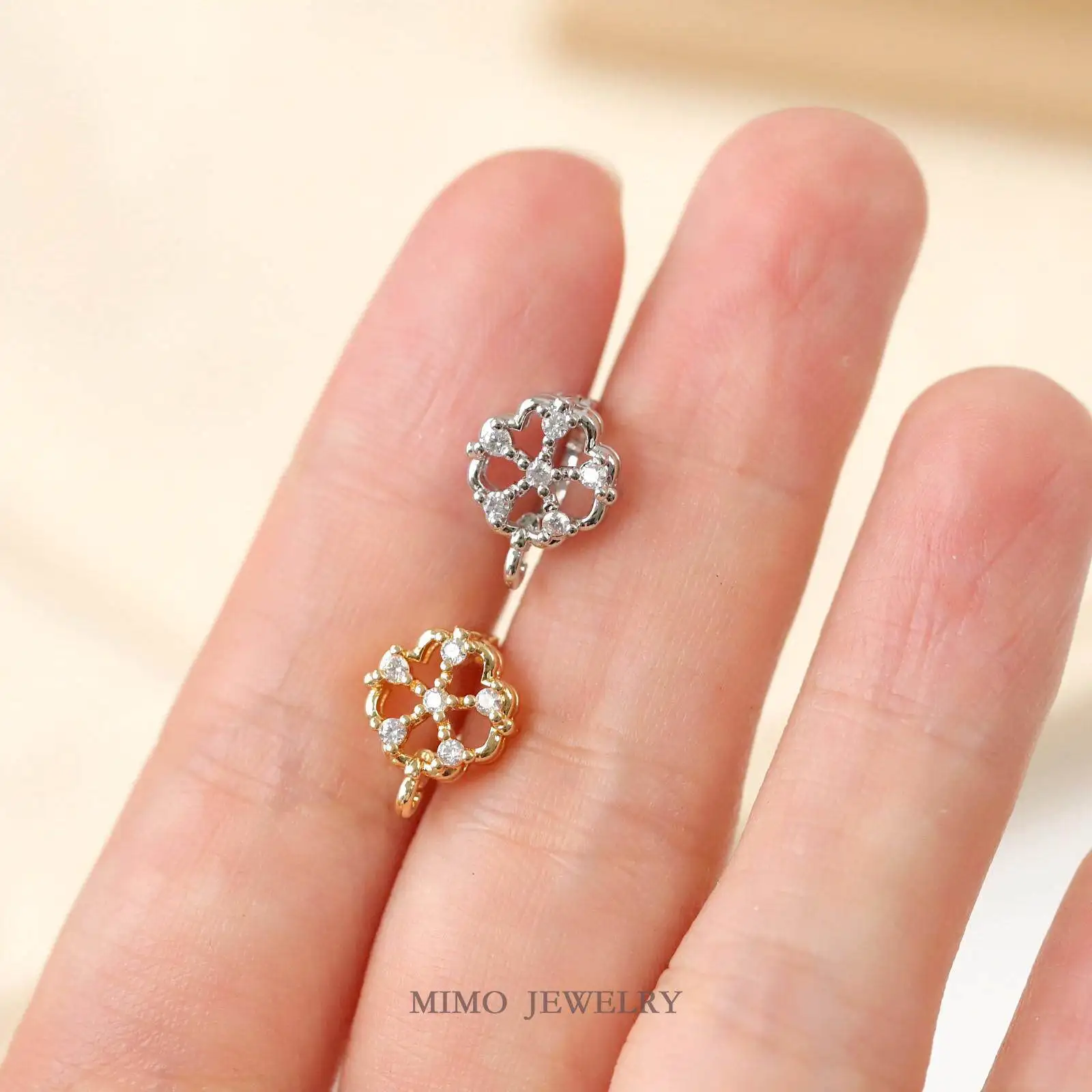 Copper-plated Real Gold Gentle Hollow Zircon Plum Blossom Necklace Buckle Pendant Buckle DIY Handmade Accessories