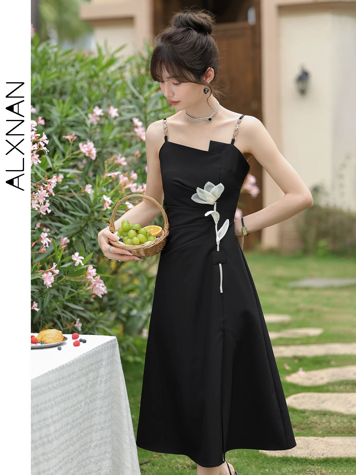 

ALXNAN Black A-line Camisole Dress Woman 2024 Summer French Style Three-dimensional Floral Split Sleeveless Midi Dresses L35365