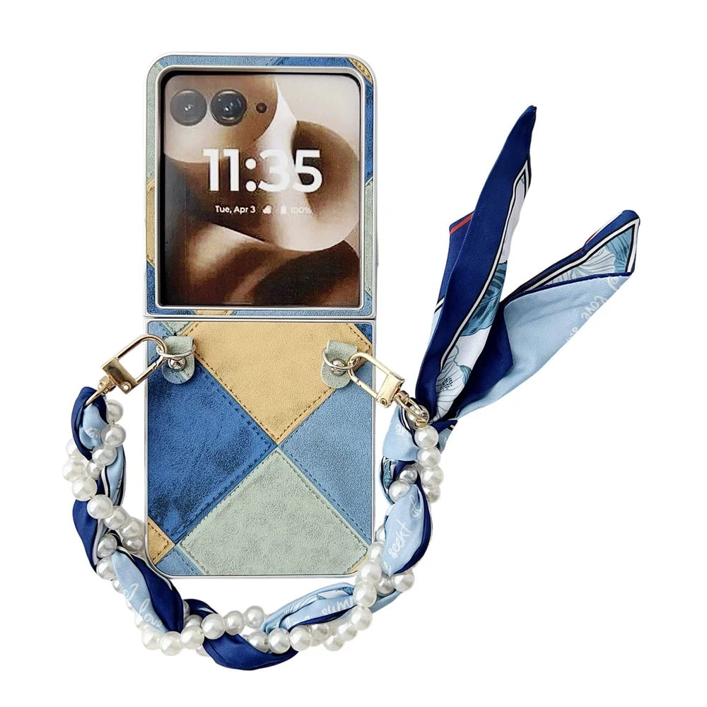 

Retro Color Phone Case For Motorola Razr 50 60 Ultra Moto Razr Ultra 2025 Scarves Bracelet Protective PC Hard Shell Back Cover