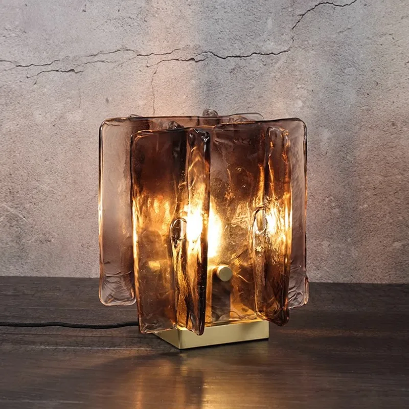 

Postmodern Minimalist Floor Lamps Luxury Art Glass Full Copper Bedroom Bedside Designer Creative Personality Amber Table Lights