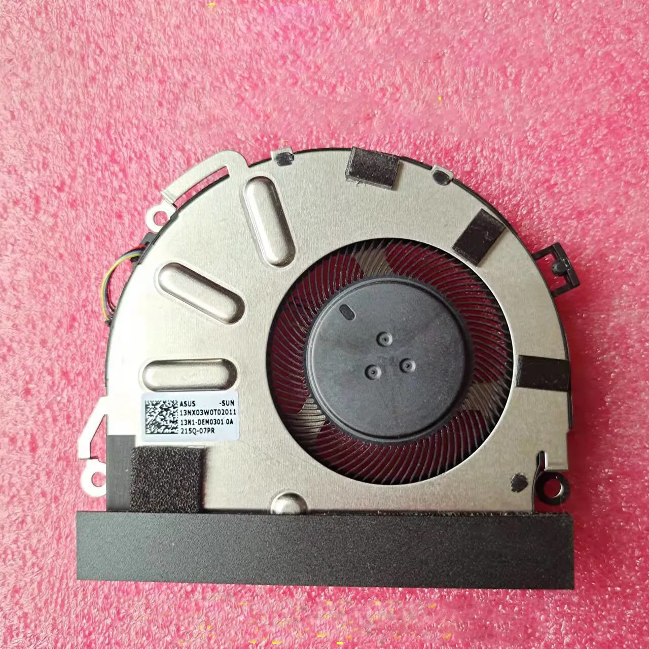 

Новый вентилятор охлаждения процессора DC5V 0,50A для Asus ExpertBook B1400 B1500 13N1-DEM0301