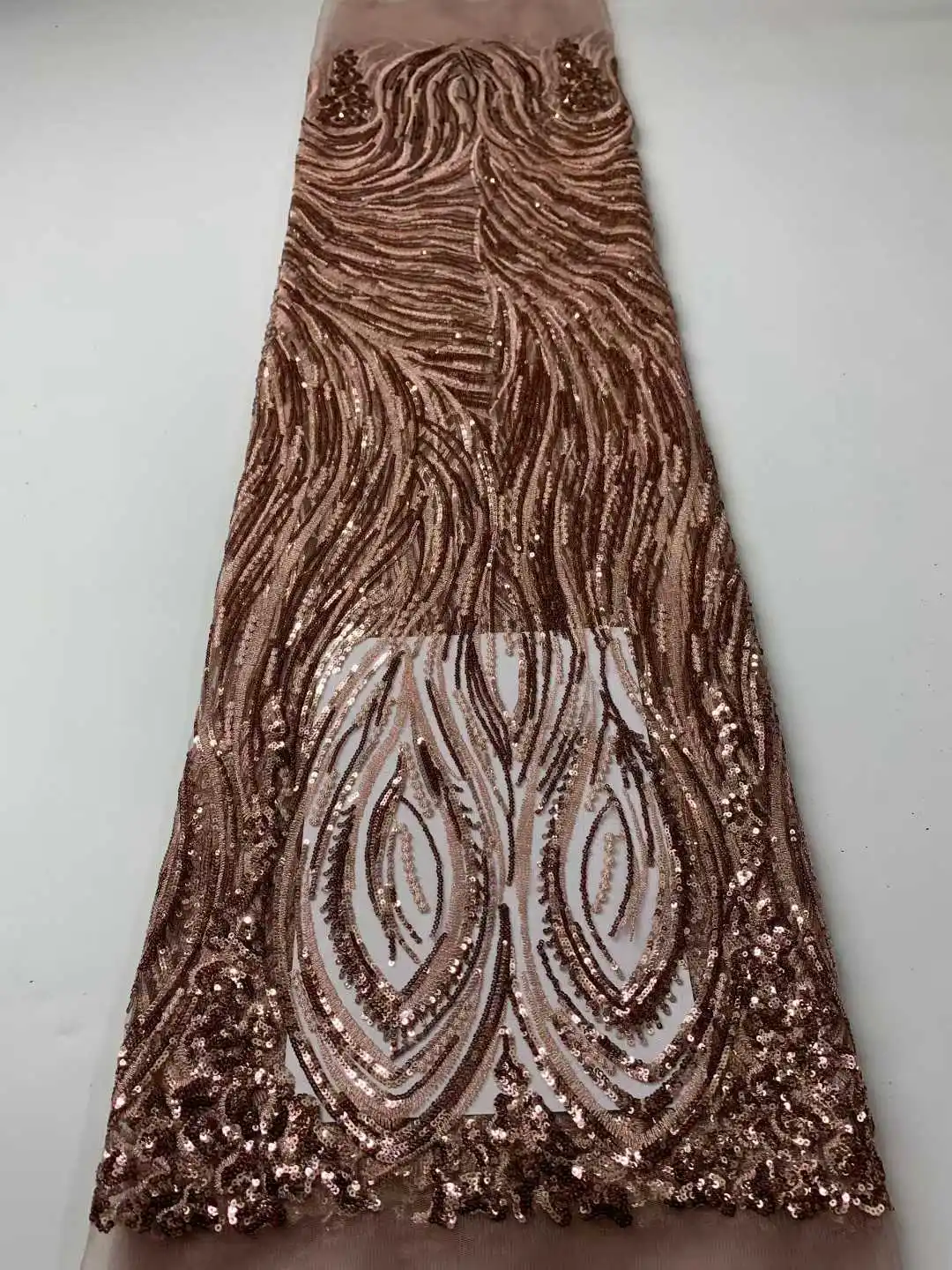 Tessuto di pizzo africano di lusso a rete 2025 di alta qualità con ricamo di paillettes Tessuto di tulle francese per abiti da sposa nigeriani da donna
