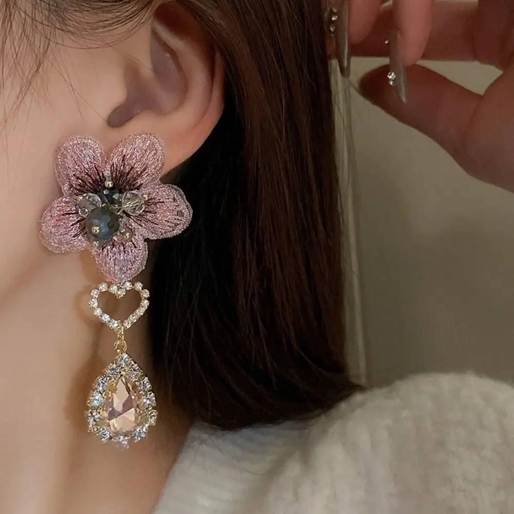 

Elegant Elegant Flower Rhinestone Earrings Exquisite Crystal Flower Drop Earrings Ear Jewelry Charm Vintage Earrings Gift