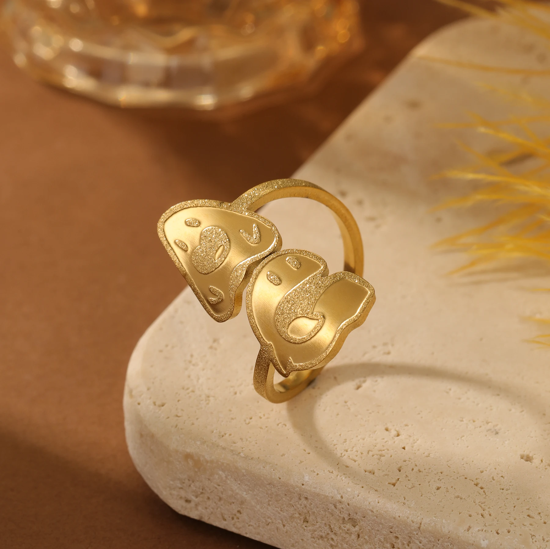 

Custom Copule Letter Alphabet Ring Personalized Initial Letter Ring Stainless Steel 18K Gold Plated Sand Press Ring for Woman