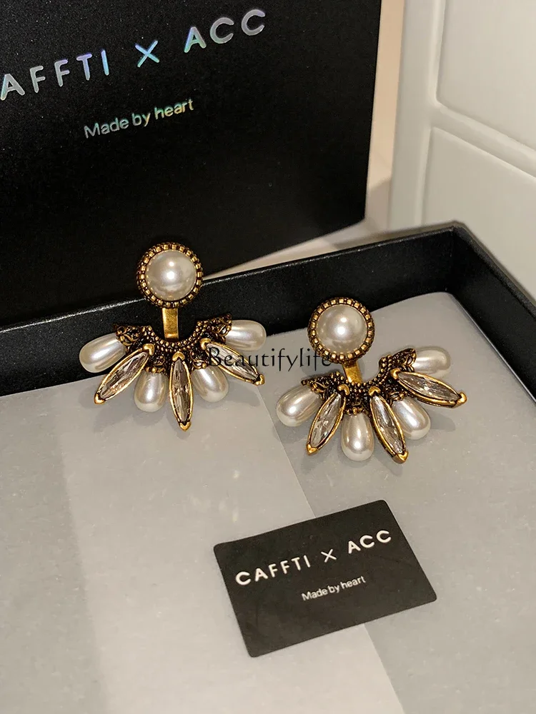 European and American retro gold zircon pearl earrings light luxury niche earrings