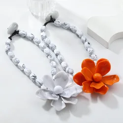 2024 Charm Resin Flower Pendant Beads Chain Necklaces for Women Trend Fashion Holiday Party Neck Jewelry