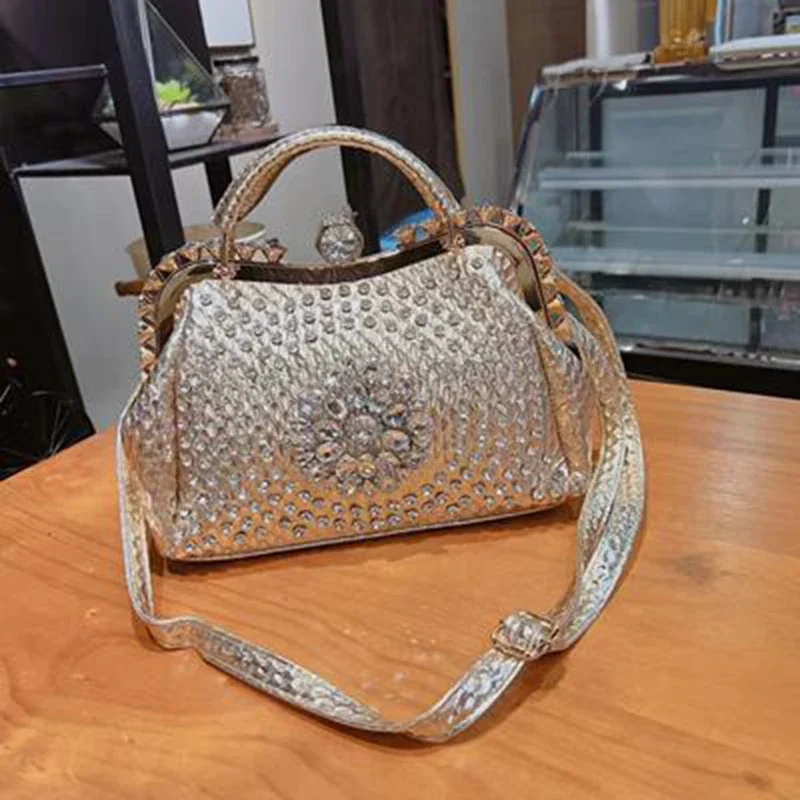 JBTP High-quality Shoulder Bag Women\'s Summer New Explosive Texture Niche Messenger Bag Large-capacity Diamond-encrusted Handbag