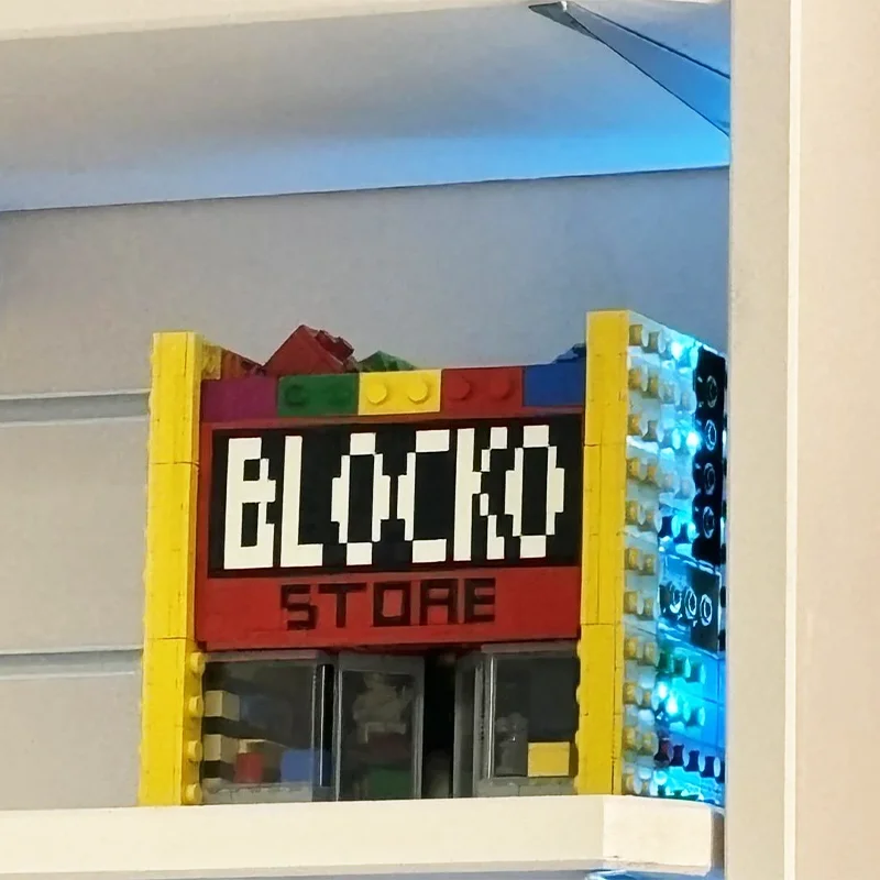 1714pcs MOC THE BLOCKO STORE - Simpson Town Model Building Blocks Construction Toys Christmas Gift Brick Display Collection
