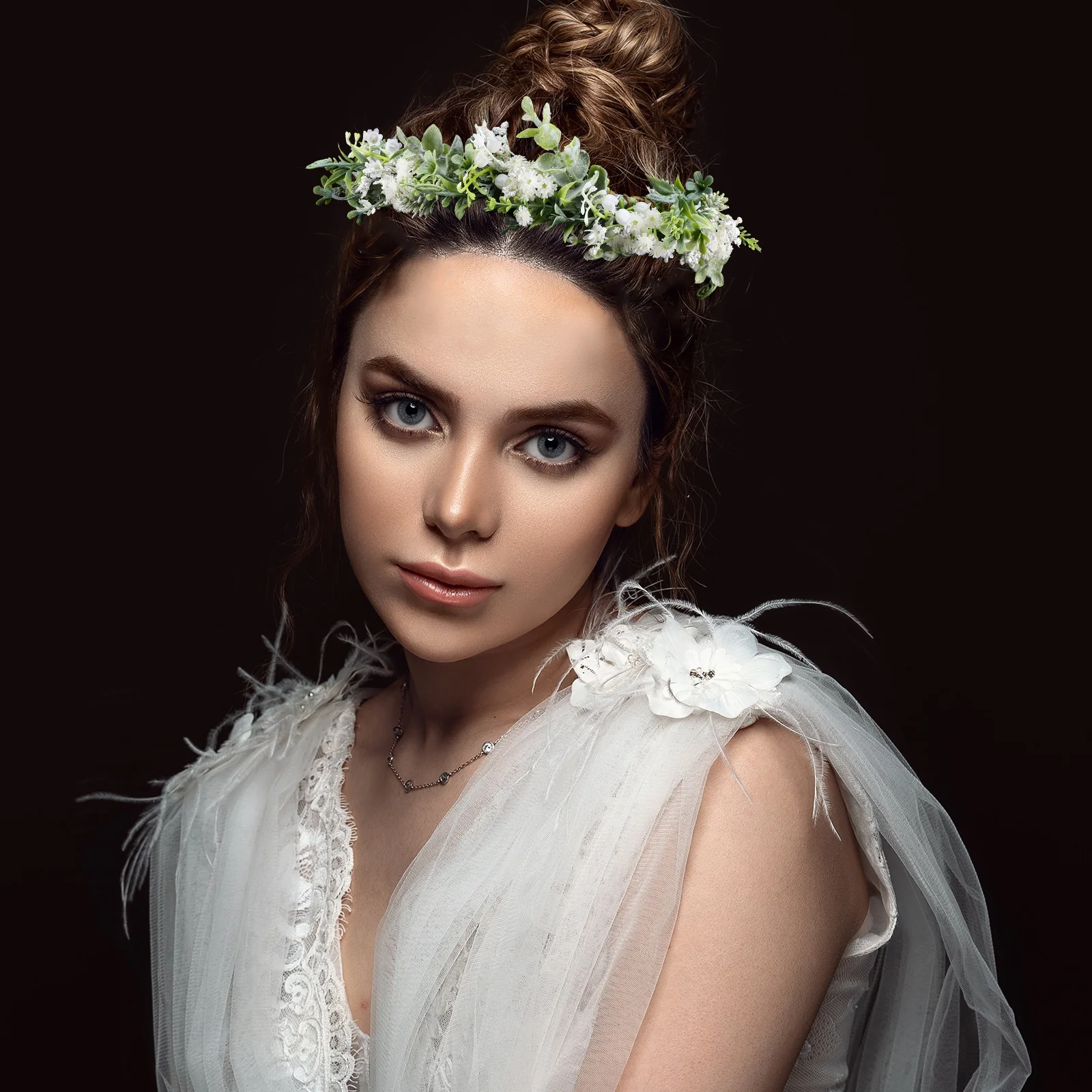 

Elegant Bridal Flower Wreath Hair Hoop Wedding Hairband Green Leaf Floral Crown For Women Fairy Headdress Vintage Wreath
